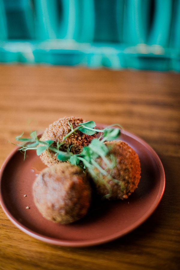Instagram Lago Lisboa — croquetes com azulejos tradicionais